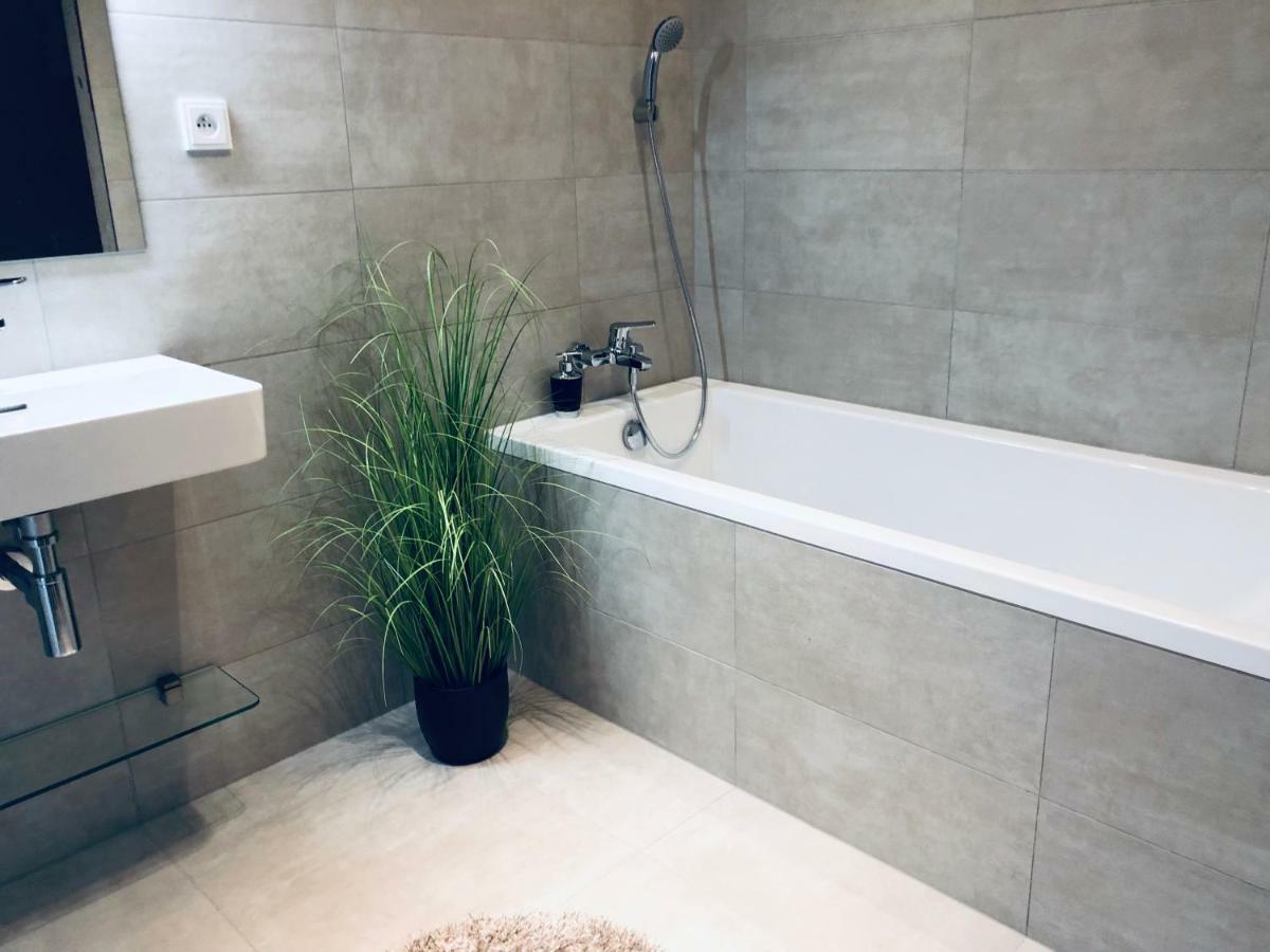 7Th Heaven Apartments Brno Ngoại thất bức ảnh